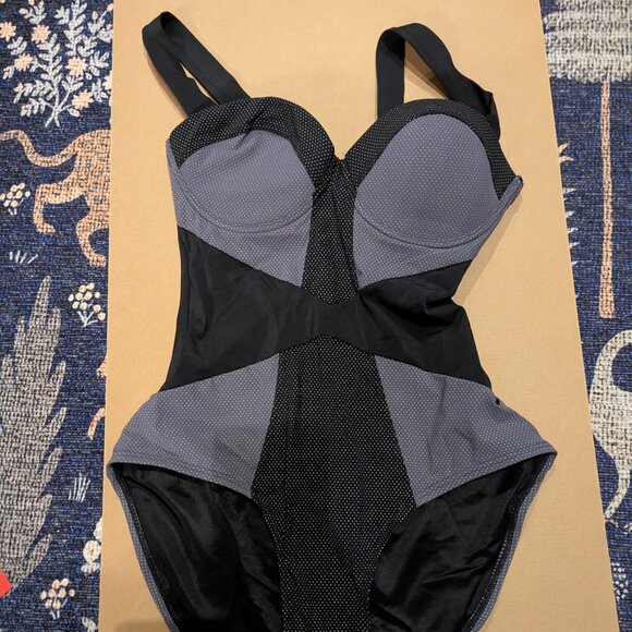 Spanx One Piece Swimsuit - Picture 1 of 3